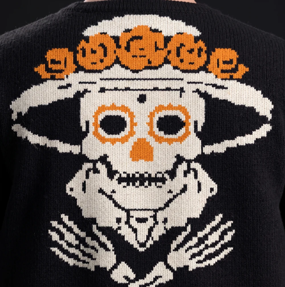 La Catrina — close-up of the knitted jacquard motif